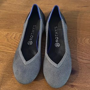 black/white birdseye Rothy's great condition